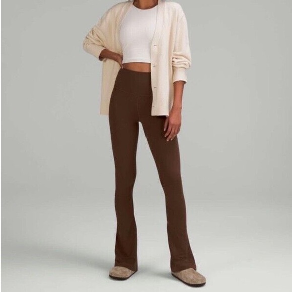 Align Mini Flare Pant - Picture 2 of 5